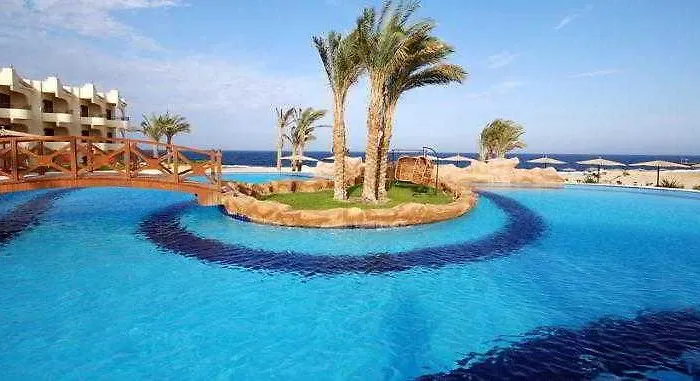 Üdülőközpont Coral Hills & 4*