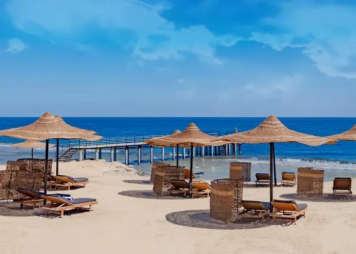 Üdülőközpont Coral Hills & 4*