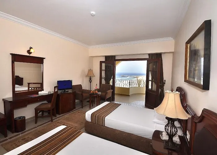 Üdülőközpont Coral Hills & Kuszeir