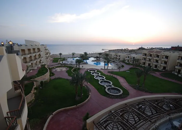Coral Hills & 4*