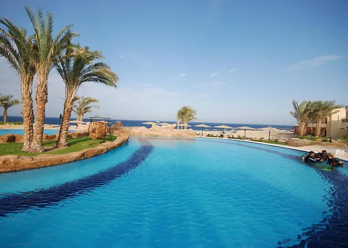 Coral Hills & 4*
